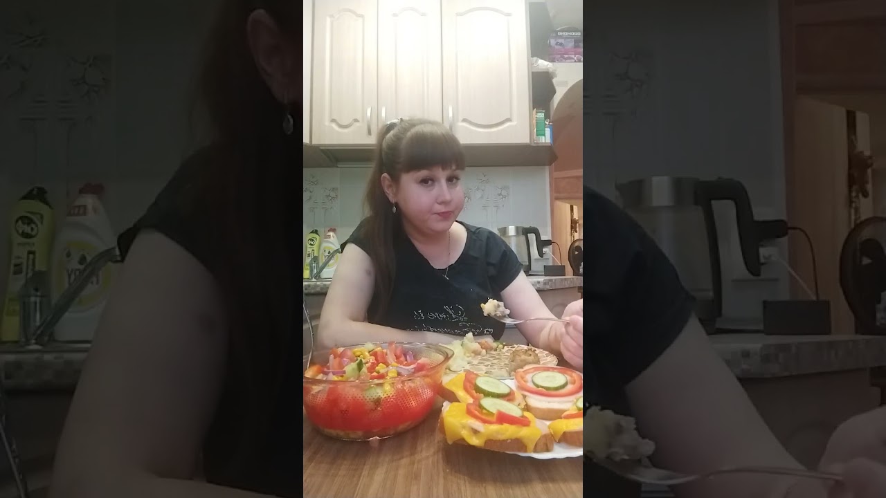 Мукбанг