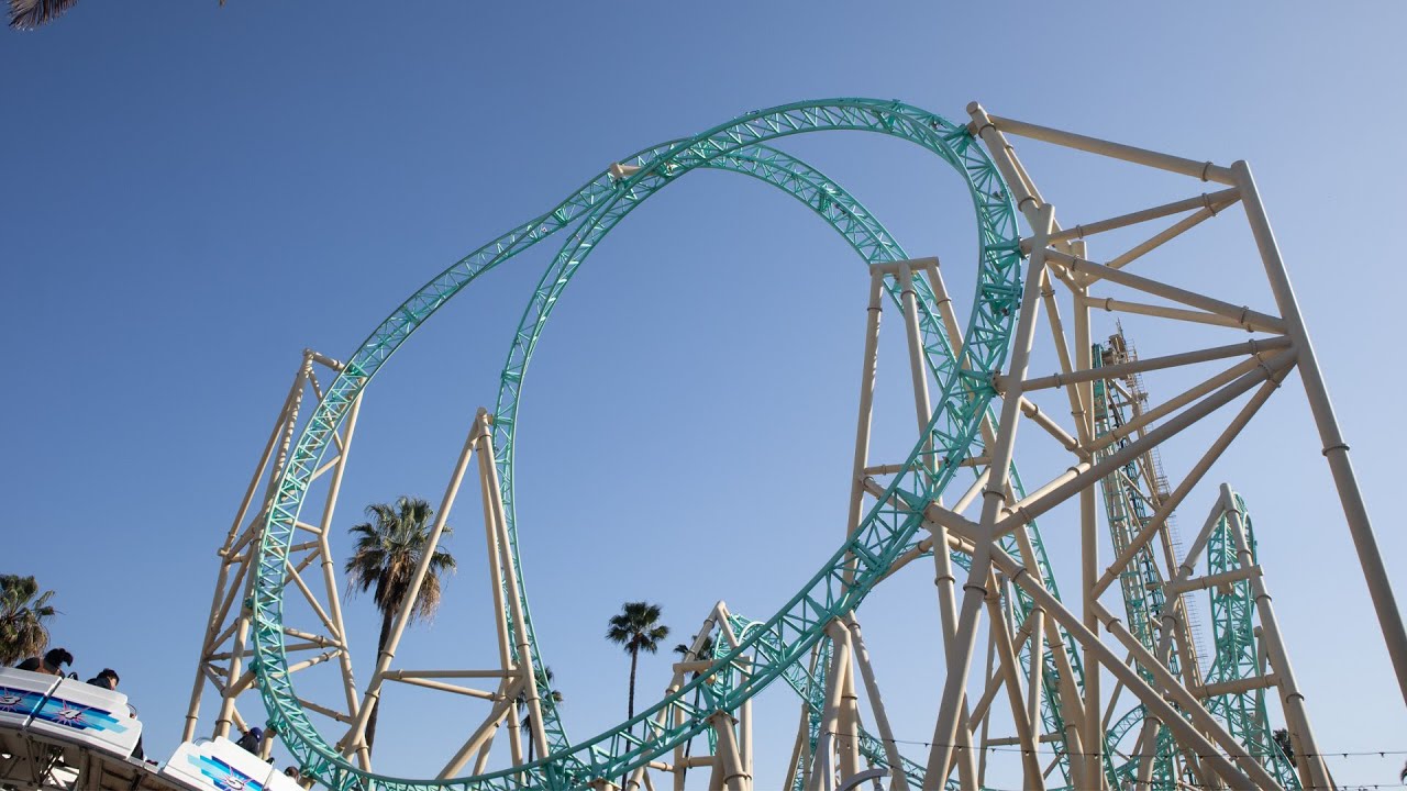 PASSING TO HANG TIME IN KNOTT'S BERRY FARM