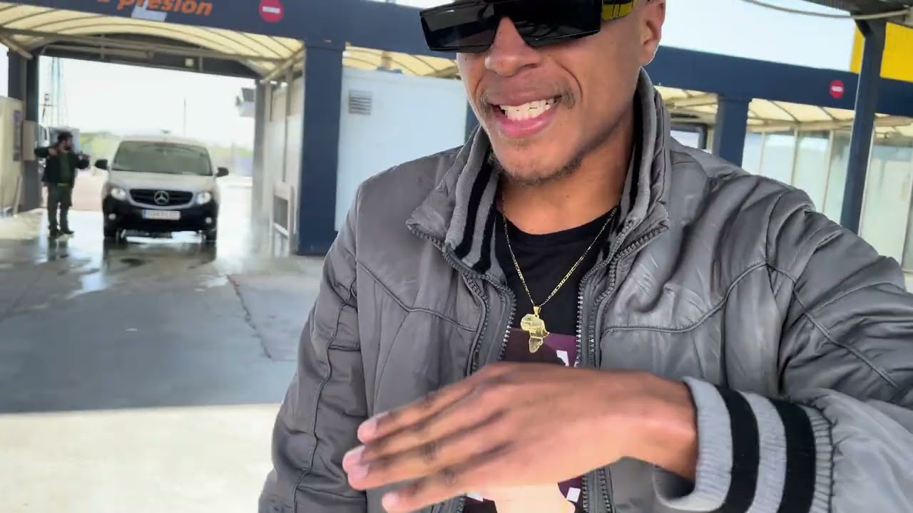 M-five { Item genial } video oficial