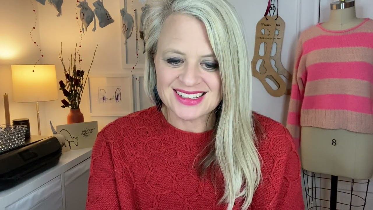 VLOGMAS 2023 - Day 4 (BE/DO KNIT)
