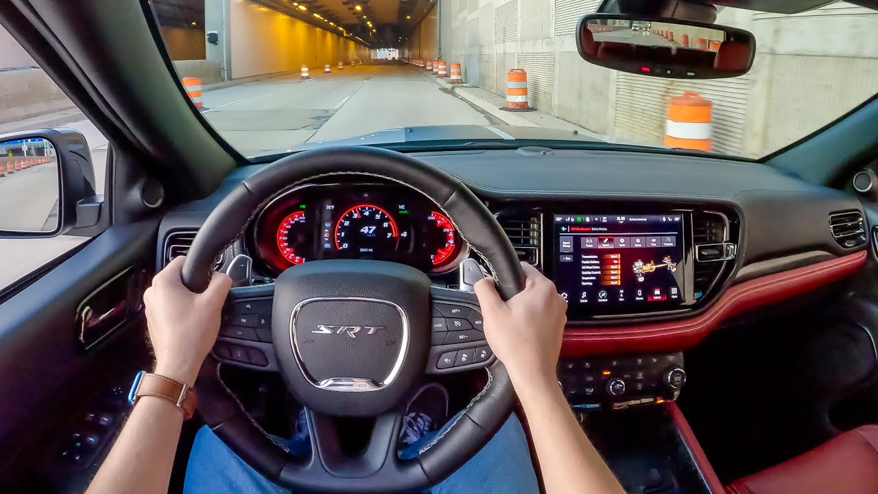 Каково это — ездить на работу на Dodge Durango SRT Hellcat 2023 года?
