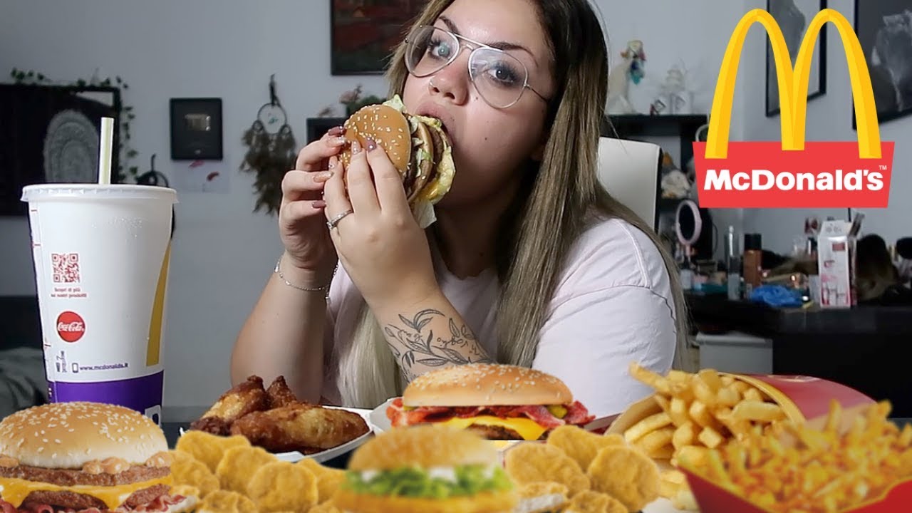 MUKBANG MCDONALD'S ESAGERATO CON VOI / CHIARA PARADISI