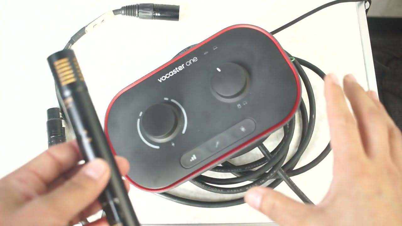 Как подключить микрофон Audix к Focusrite Vodcaster One: пошаговая инструкция.