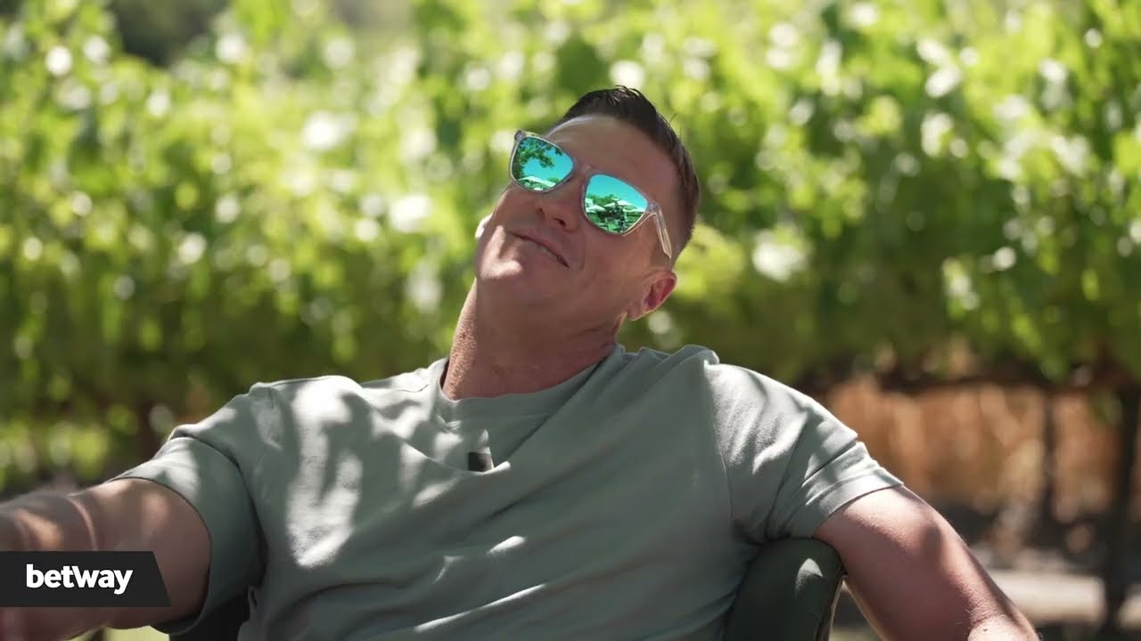 Jean De Villiers: &ldquo;The French Hate Us!&rdquo; 😂 | Springboks vs France Match Preview