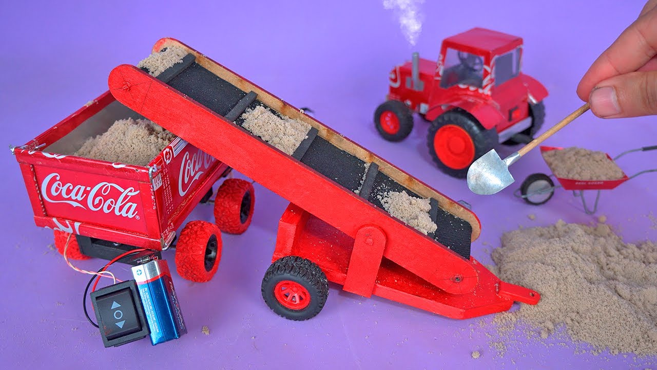 Make a Mini CONVEYOR BELT for TRACTOR with recyclable materials