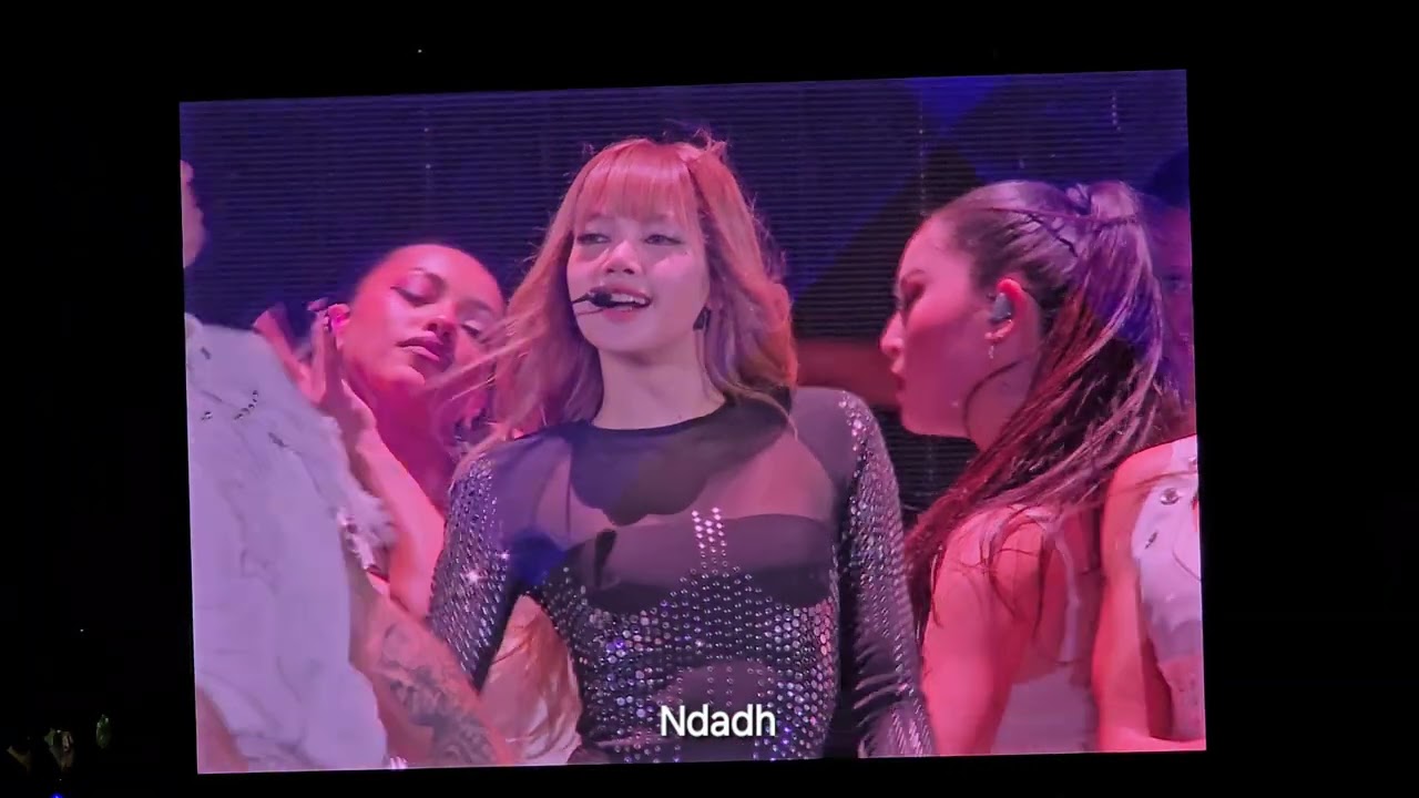 [4K] 251102 LISA - THUNDER, LIFESTYLE & ROCKSTAR at DEADLINE DAY 2 in JAKARTA