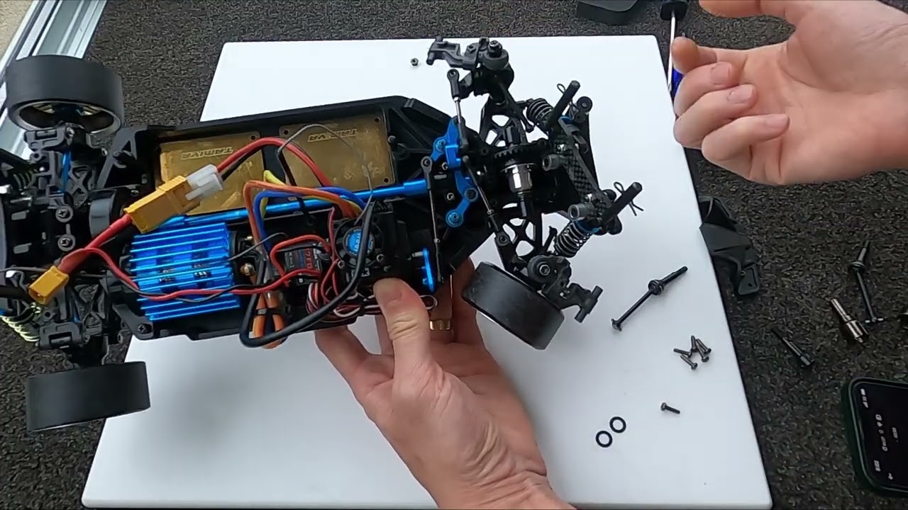 How to Install Tamiya TT01 Front One Way on TTO2