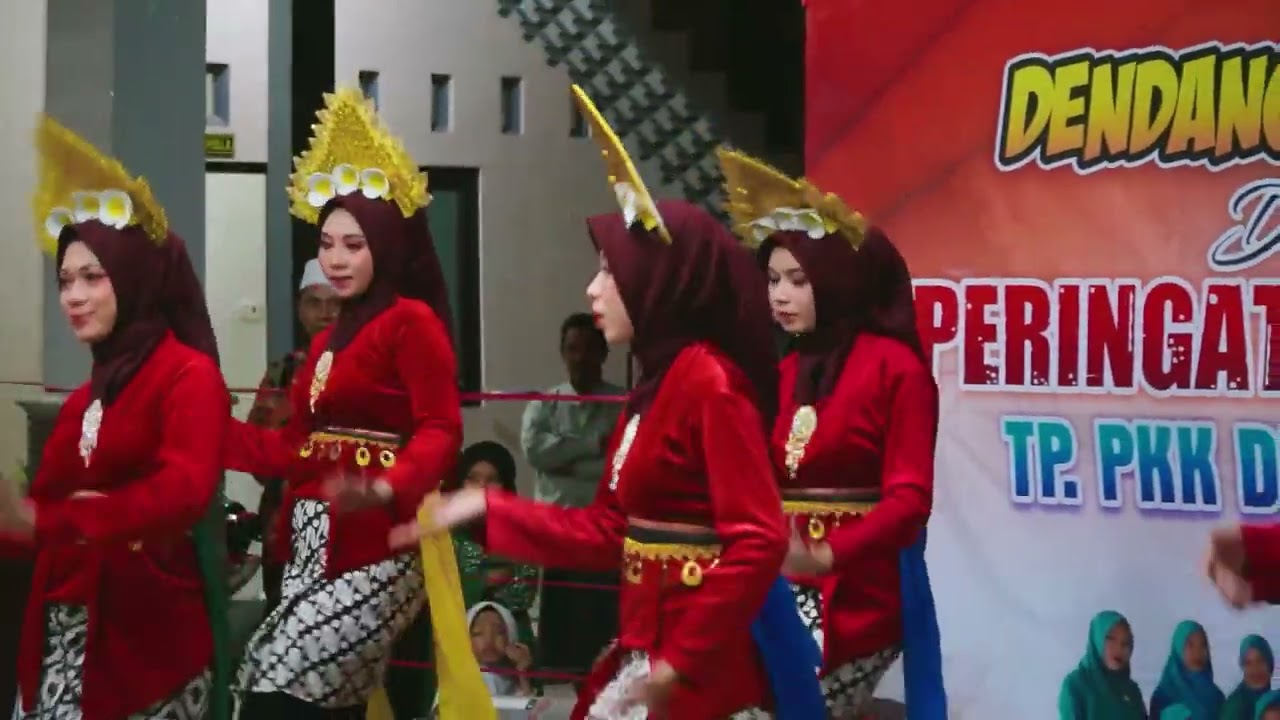 Juara tiga lomba tari kreasi desa Ketapanglor (Perahu Layar)