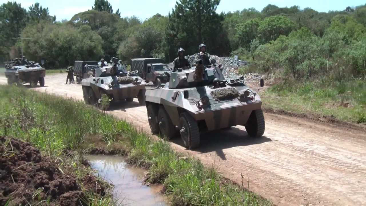 Canhão Cascavel e VBTP Urutu