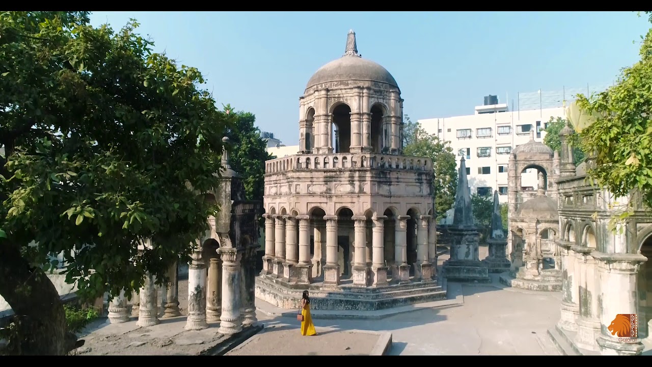 Surat Tombs- Unique Colonial Legacy