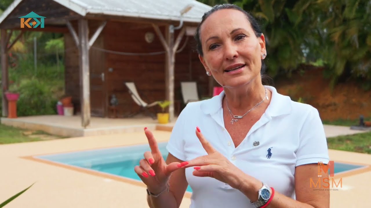 Avant/Apr&egrave;s : Construction d'un contour de piscine avec Martinique Sols et Murs