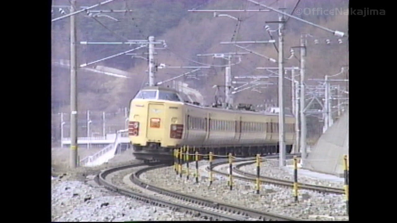 中央東線を走行するJR東海381系「ふるさと号」
