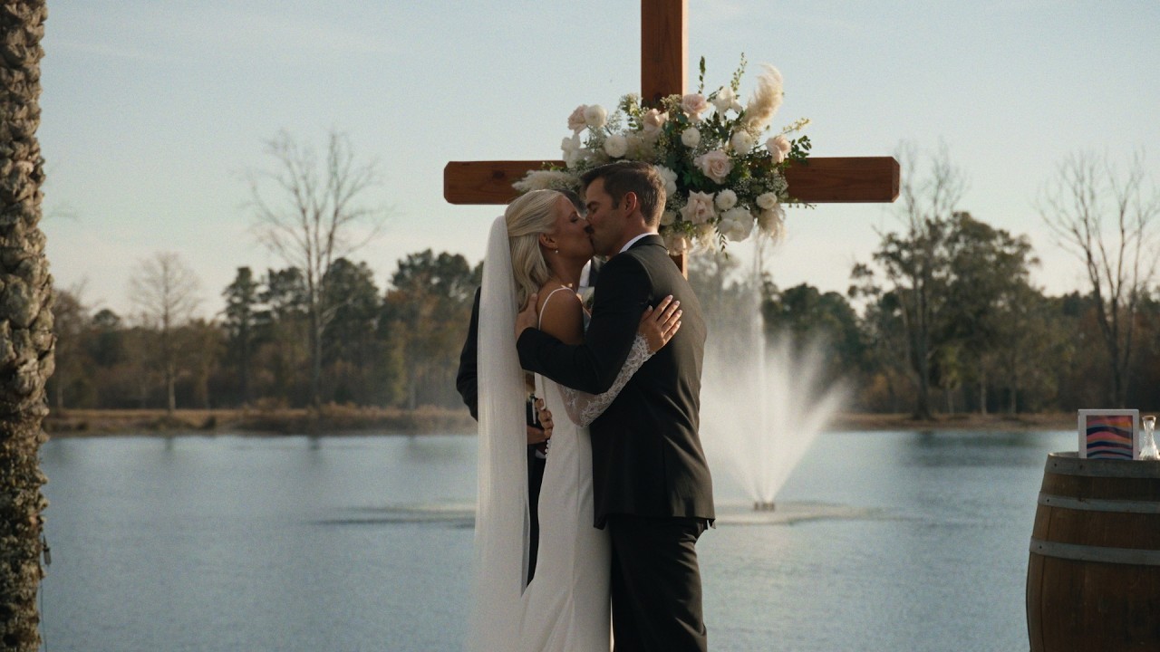 Julie & Jared | WEDDING HIGHLIGHT | The Barn at Cottonwood Ranch, FL