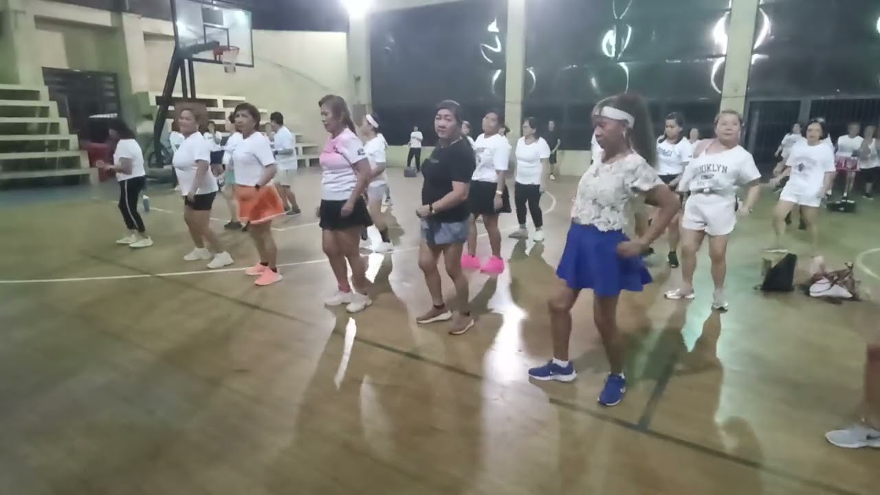 @knlphysicalfitness1425 Wednesday zumba with ZIN Menard. Music belongs to the rightful owner 