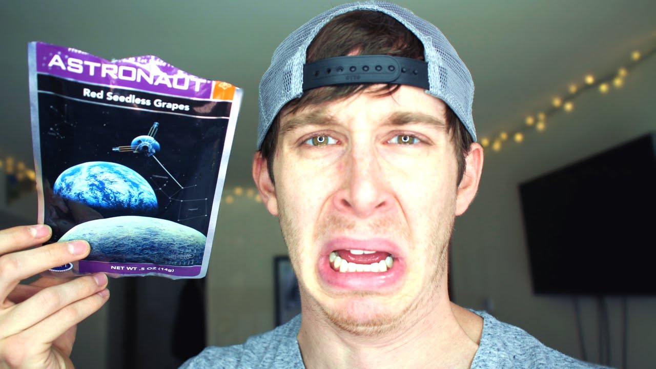 Trying Viral Astronaut Food For The First Time!!