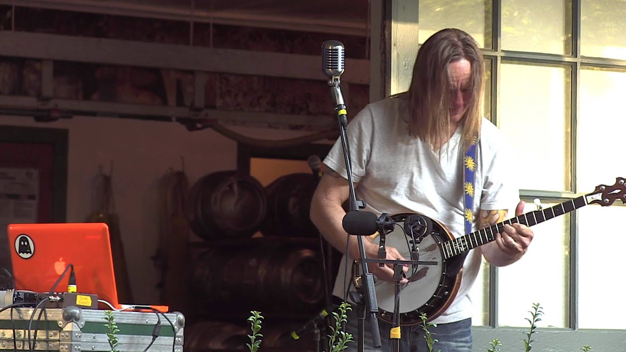 01 Danny Barnes 2012-09-23 Foggy Mountain Special