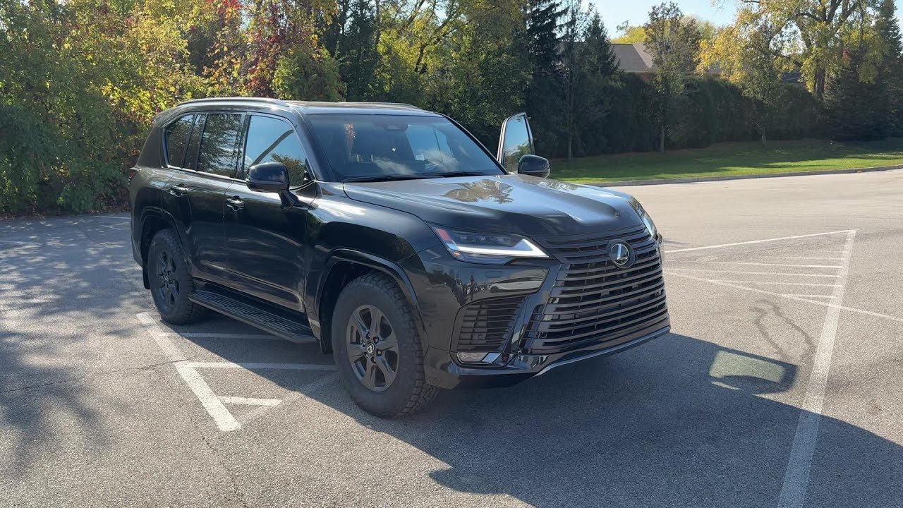 2025 Lexus LX LX 700h Overtrail Glenview, Winnetka, Wilmette, Northbrook, Deerfield, IL