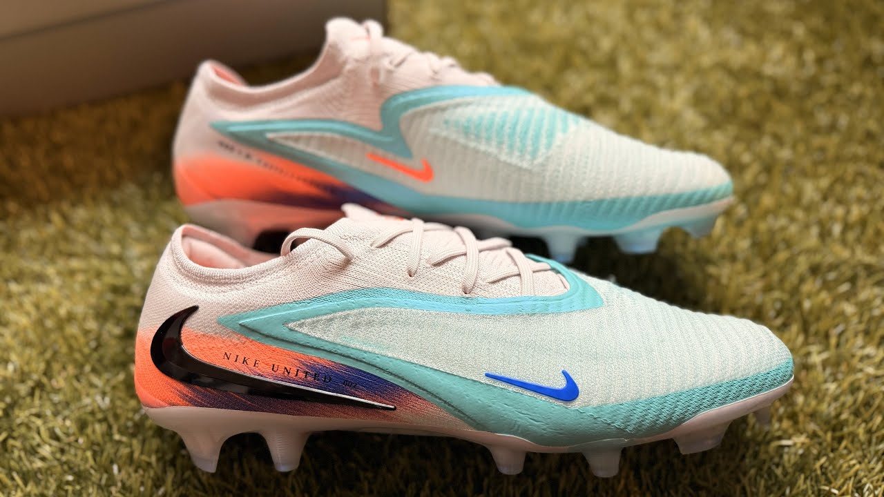 Nike Phantom 6 Low Elite FG Football Boots - United Pack