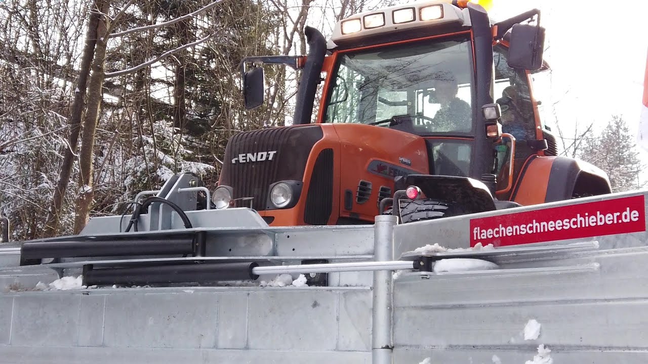 LU-Herzog Winterdienst XXL | F&auml;chenschneeschieber | Fendt 716 | Schneer&auml;umung | Springer Streuer, AT