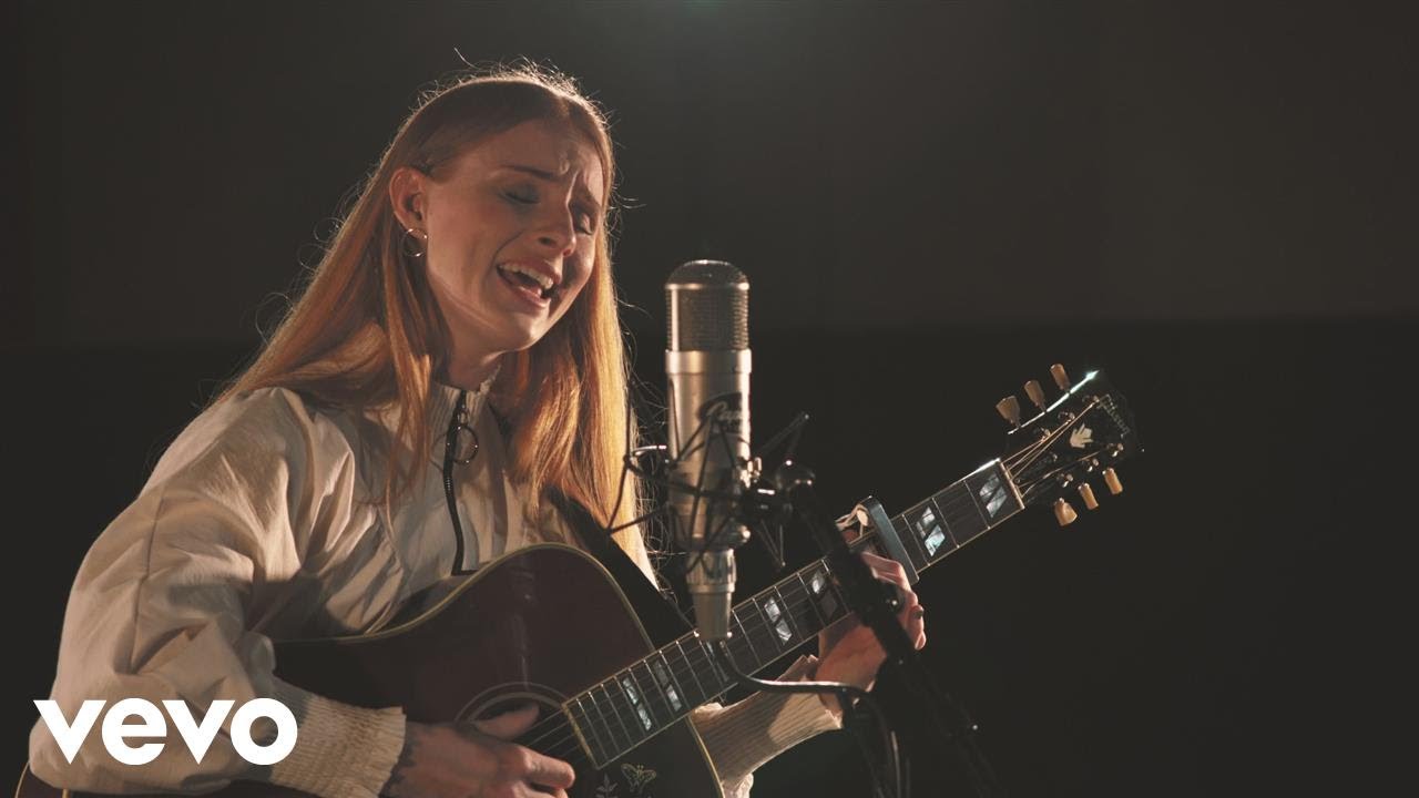 Vera Blue - Lady Powers (1 Mic 1 Take)