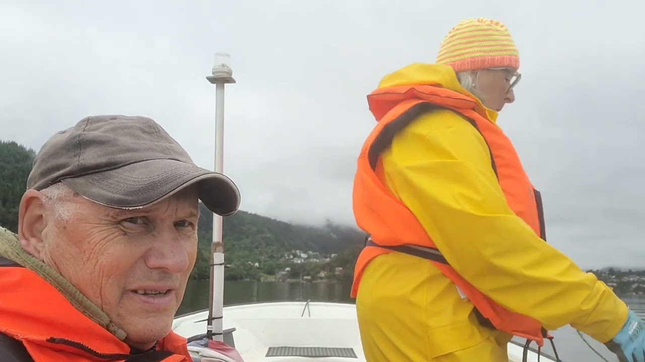 Laila elsker sjøen, men irritert når noen flytter på teiner. 