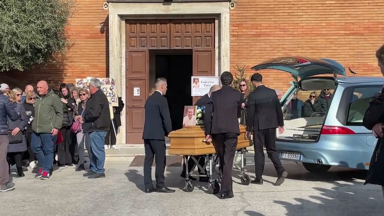 Cesena l'addio a Federico Para scomparso a 16 anni in moto