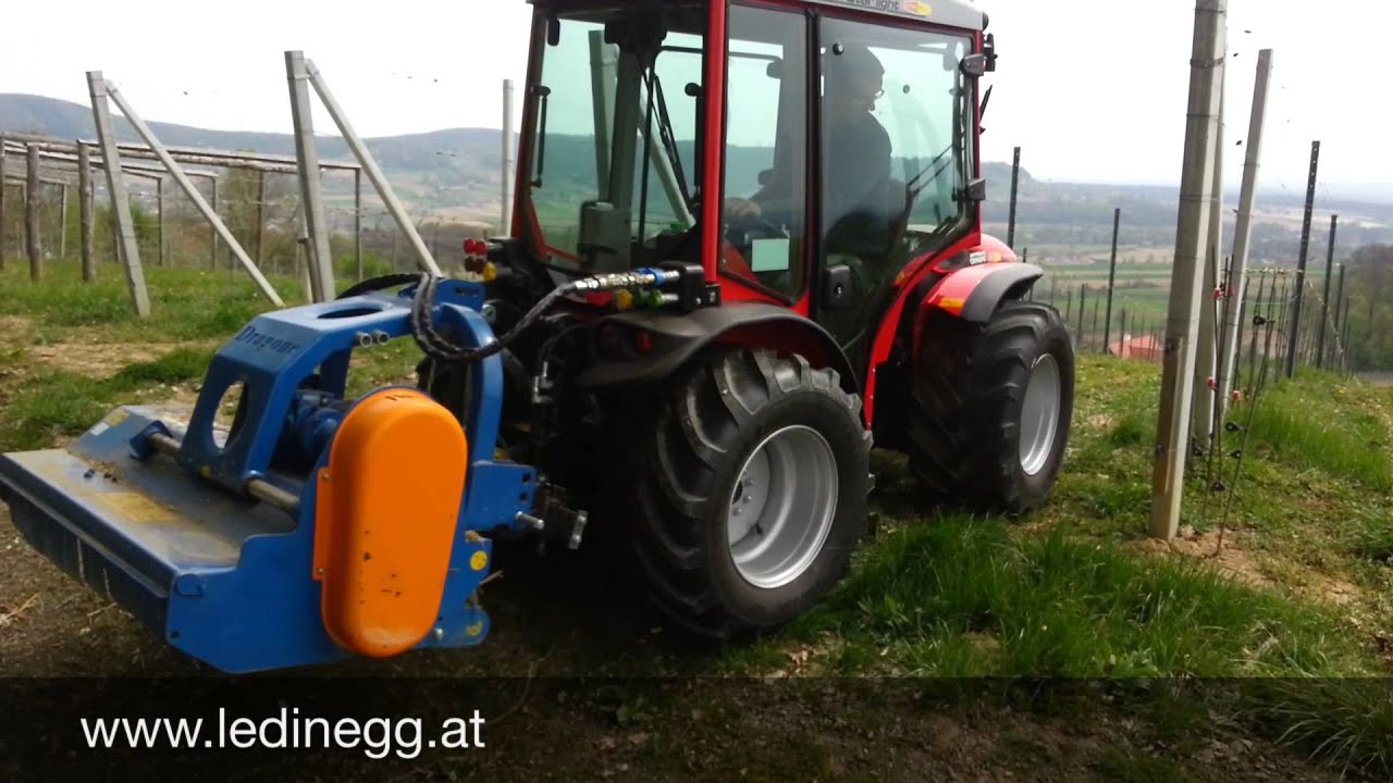 Antonio Carraro SRX 8400 mit Dragone V140 Mulcher