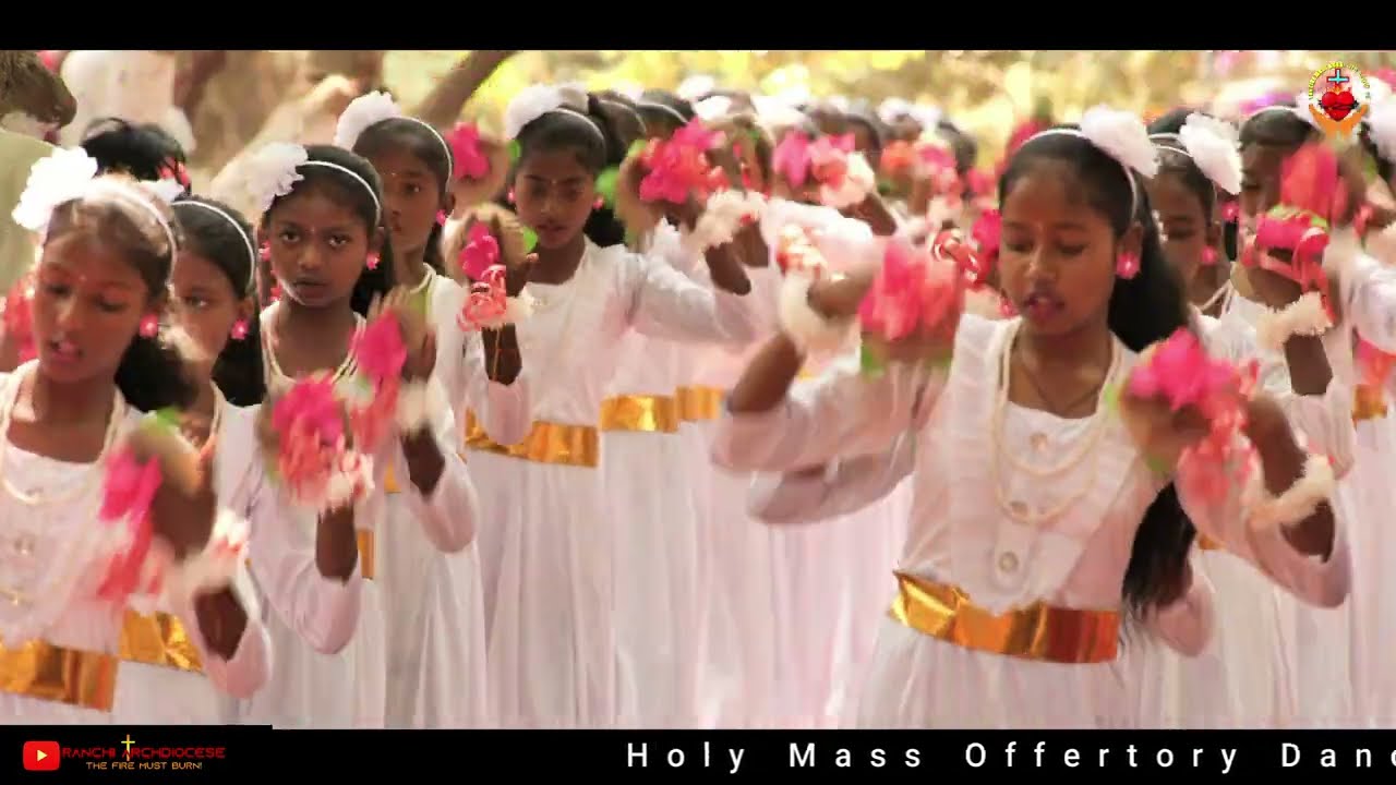 चढ़वा Offertory Dance/Priestly Ordination Mass/ by St. Joseph's Girls Middle School Hulhundu, Ranchi