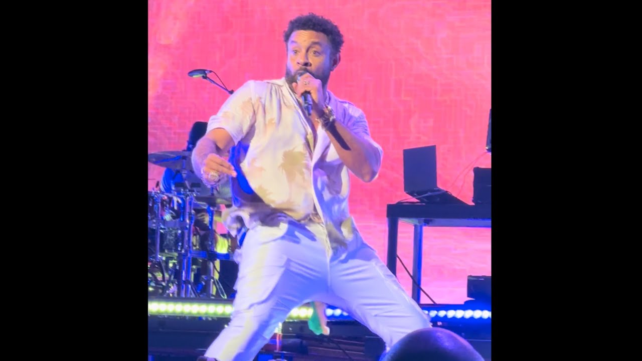 Shaggy - Go Down Deh - Live 2023 (Chicago 6/23/23)