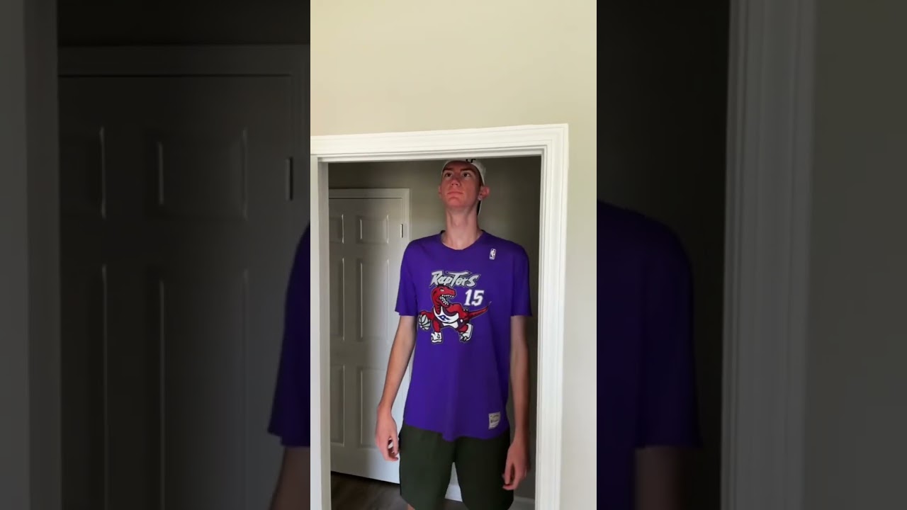 Being 7’1 isn’t always fun 