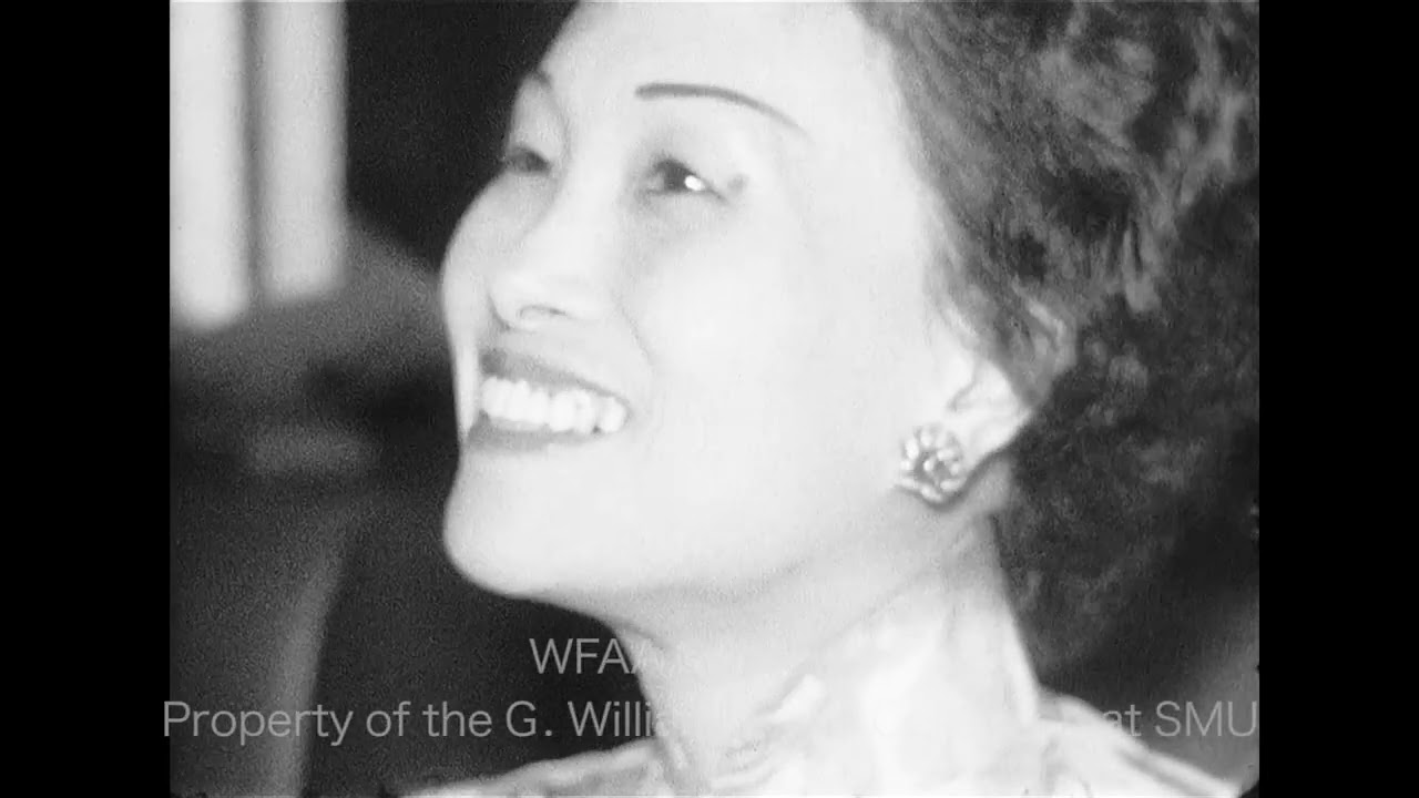 Anna Chennault Appears At Doubleday-McMurray's To Promote 