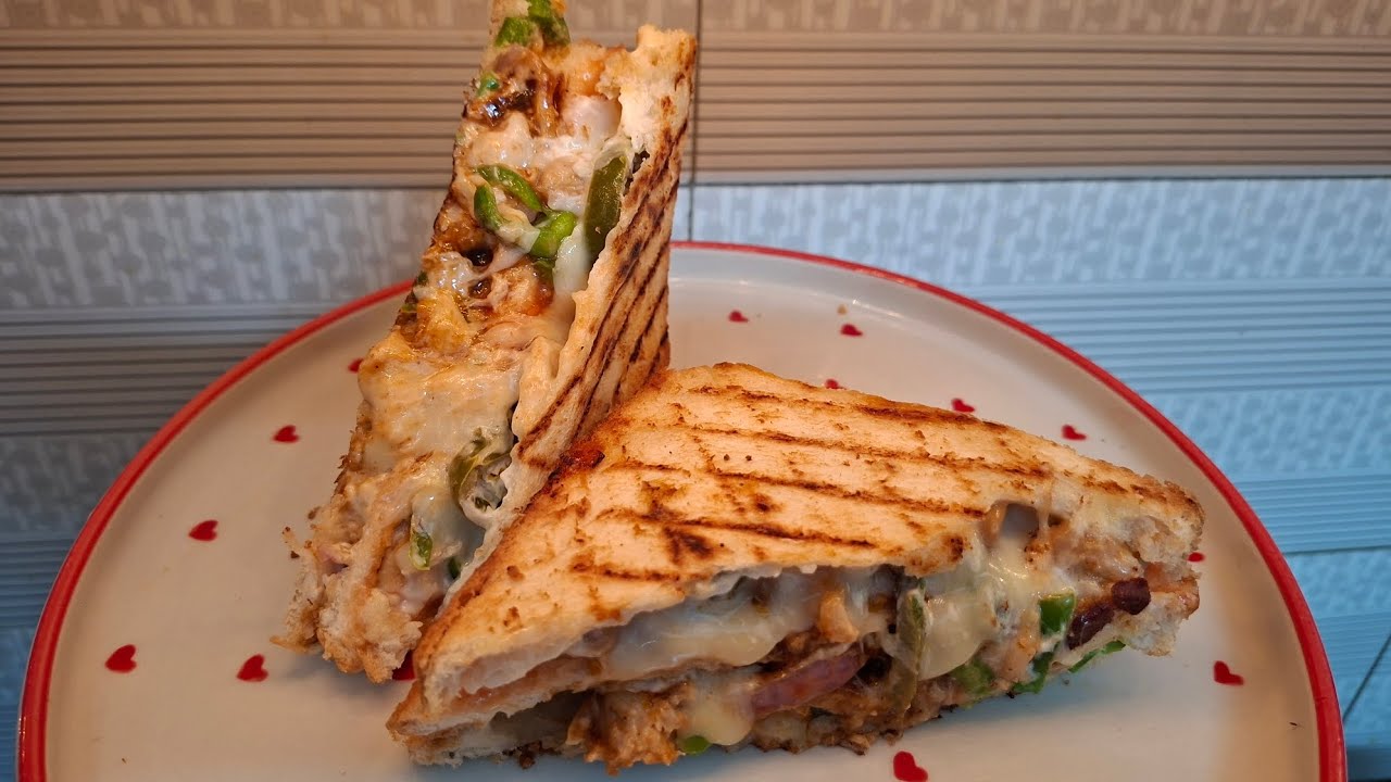 Cheese chicken tikka sandwich/ best cheese sandwich grilled sandwich recipe by ume abdullah