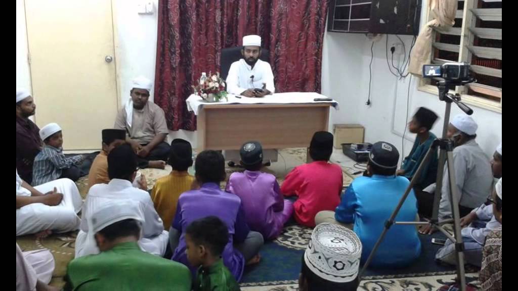US MUSTHAFA MASLAHI AT MADRASA IMAM GAZZALI 2015