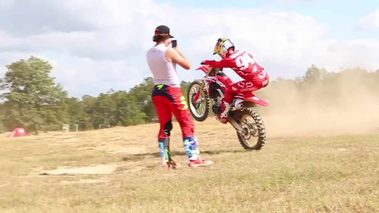 Ken Roczen For HONDA 2017!