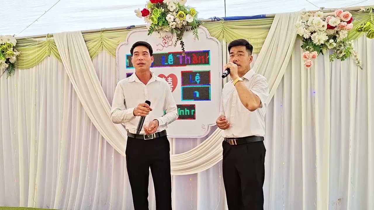 Quàng Lả hát mừng đám cưới con trai Lò nọi bản tát M khiêng 