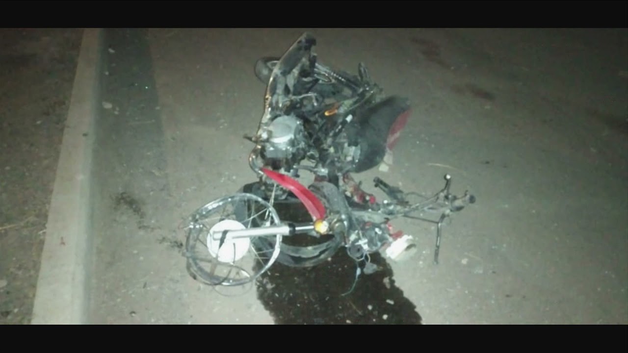 Godoy Cruz: dos hombres que circulaban en moto fallecieron tras chocar con un auto