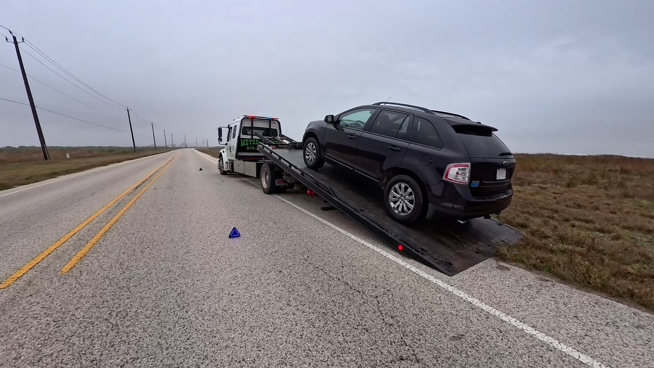 Playin’ in the Street: Ford Edge at the Beach, and a Ram 3500 on a Bridge!