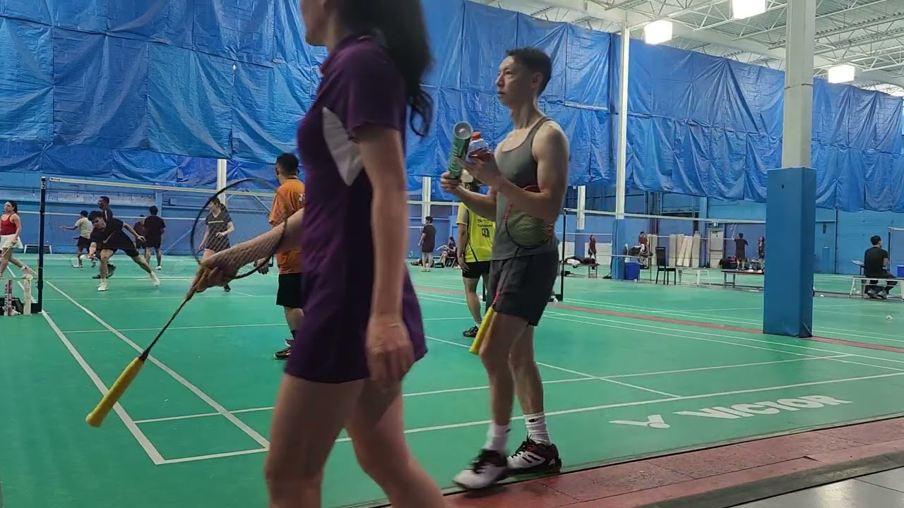 Mike/Mark vs Brandon/Holly