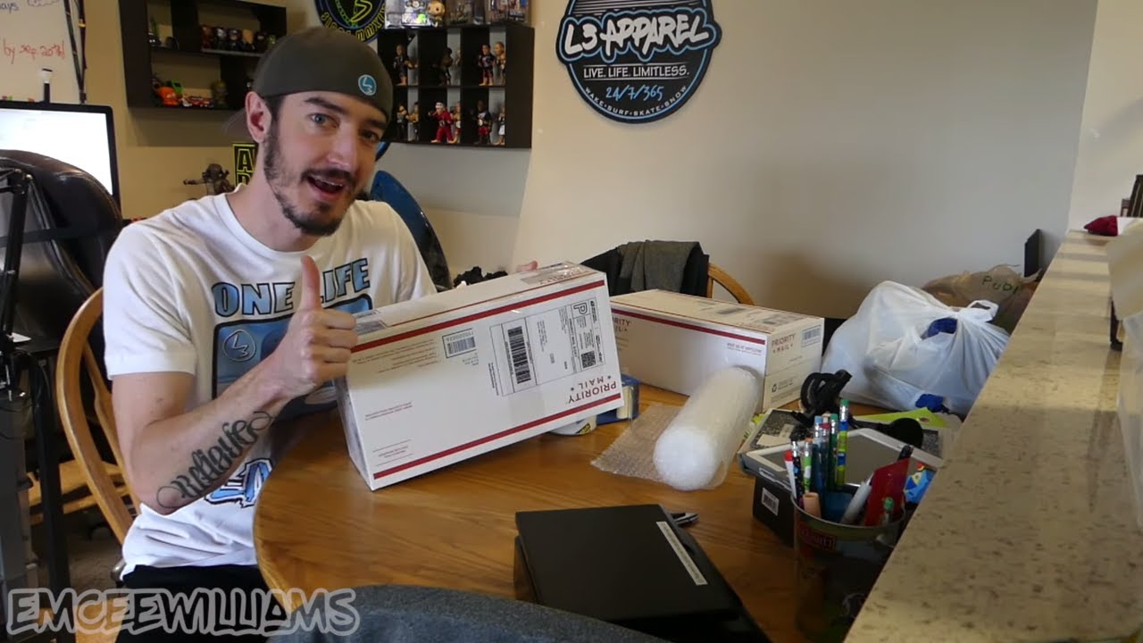 The BEST & CHEAPEST Way to Ship Shoes (without boxes)!