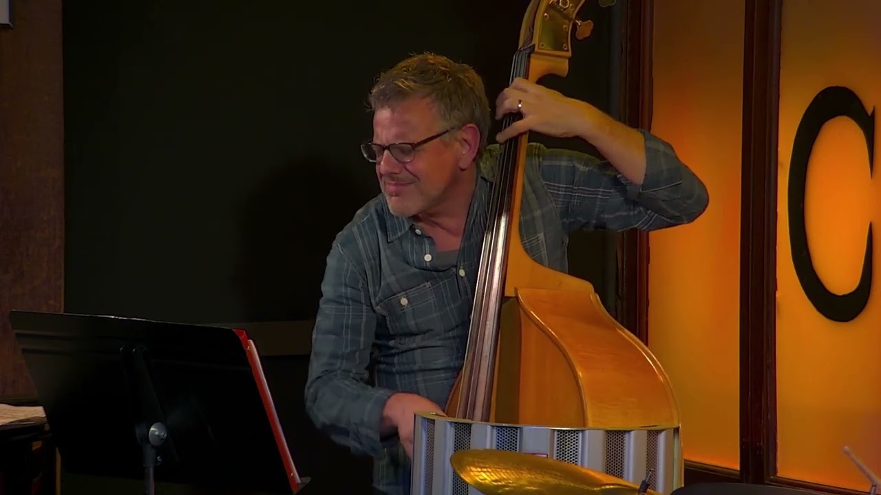 Debbie Poryes Trio - Between the Devil and the Deep Blue Sea