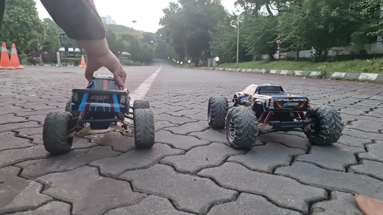 WLTOYS 104009 VS XINLEHONG 9125