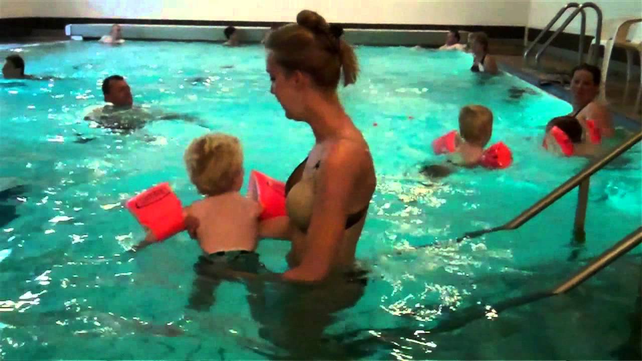 Marloes & het Radboud, Knobbeltje in borst