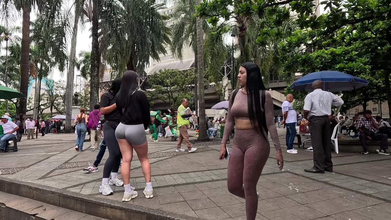 Here's why you should visit Medellin Colombia 🇨🇴