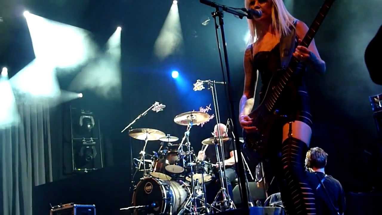 69 Chambers - Bring on the flood - LIVE MONTREUX 2012