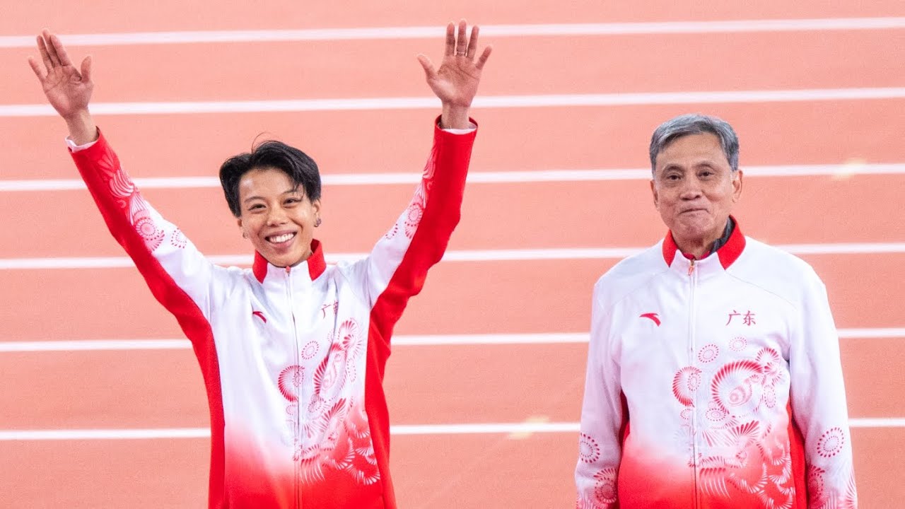全运会100米栏冠军刘景扬和麦国强教练的连结
