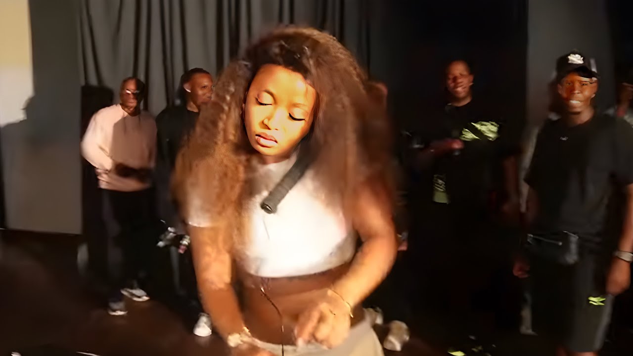 PERFORMING MY SONG W UNCLE WAFFLES😱😍