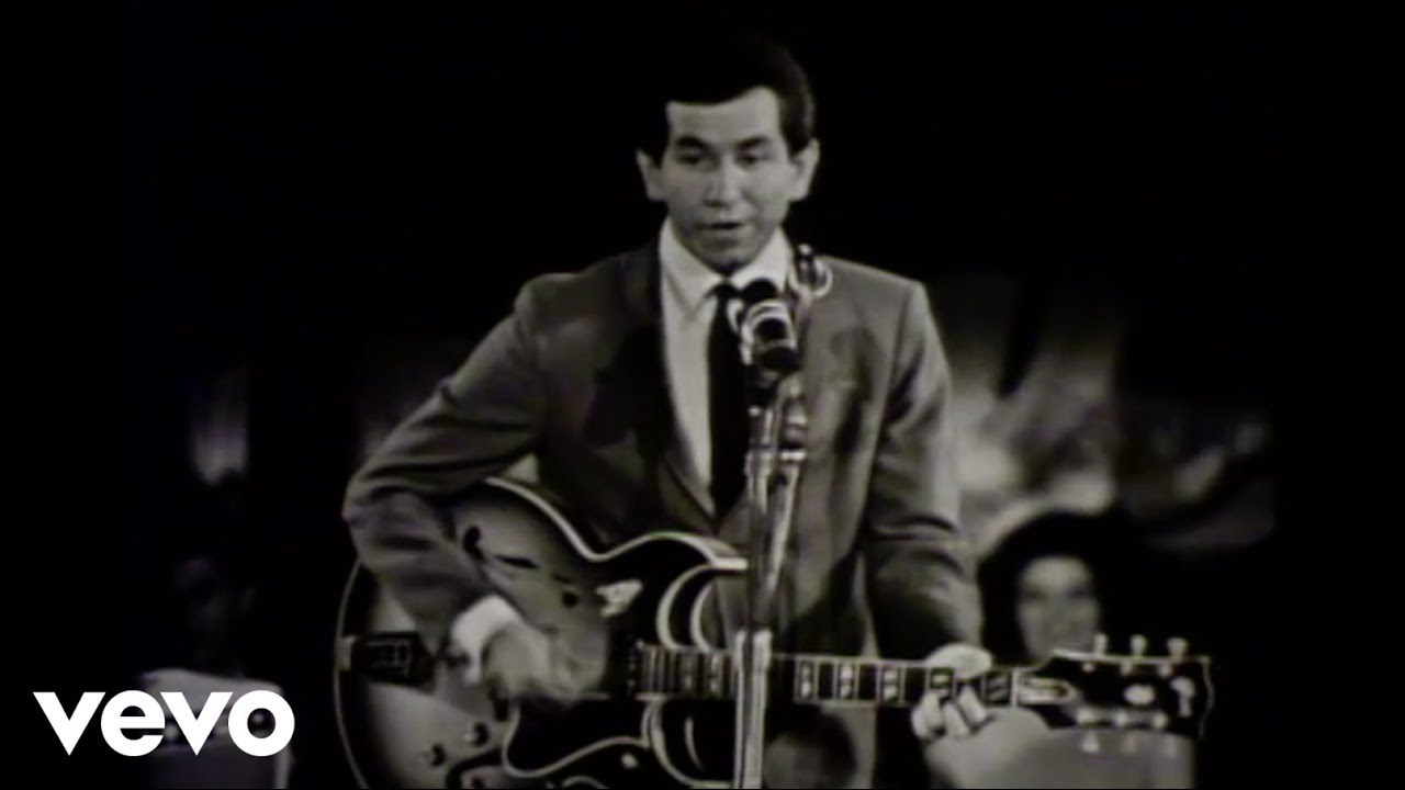 Trini Lopez - If I Had A Hammer (Live)