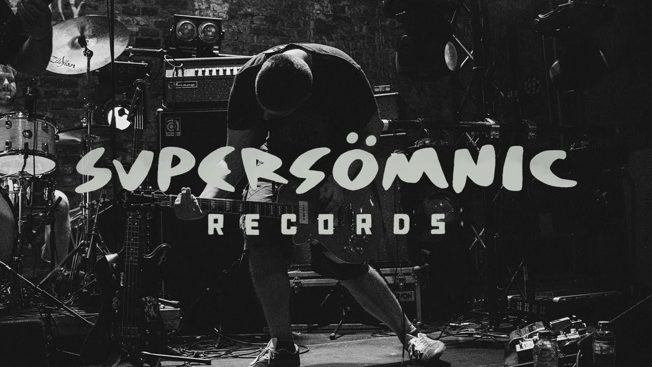Methadone Skies - Retrofuture Caveman [ Live in Expirat ]