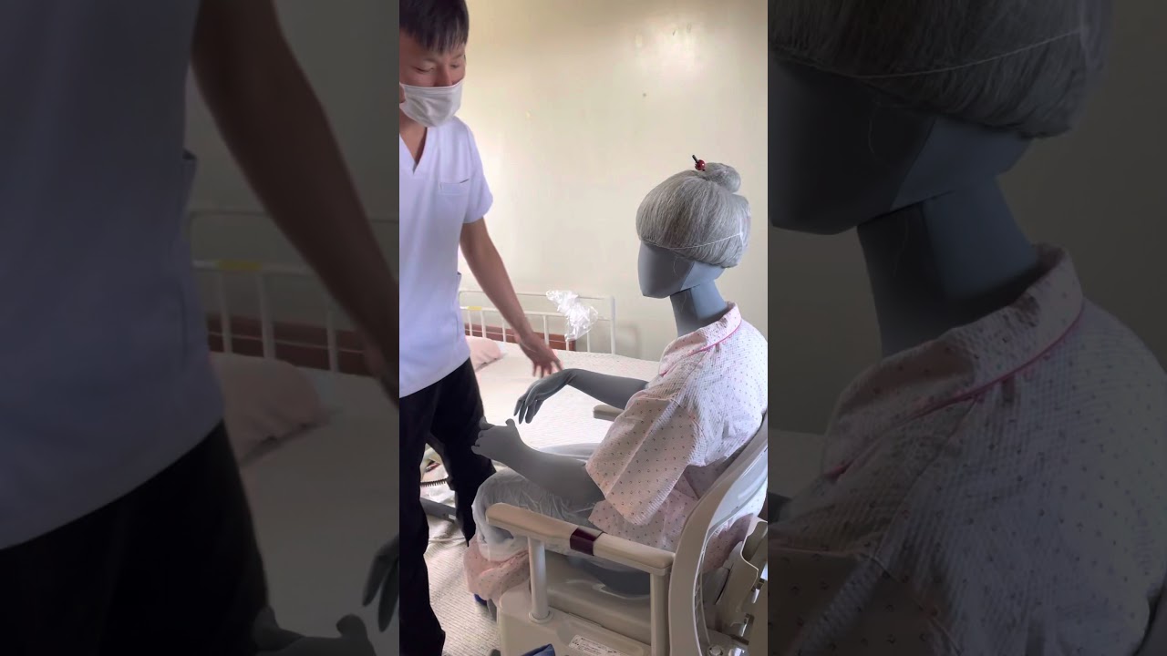 ポータブルトイレ介助と陰部洗浄　初任者用