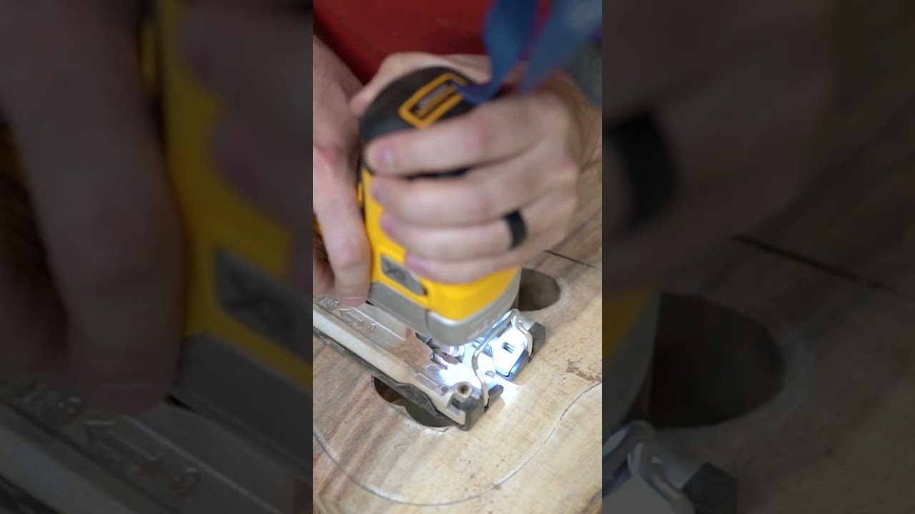 Barrel Grip Jigsaw DeWalt DCS335B #dewalt #barrelgripjigsaw #jigsaw